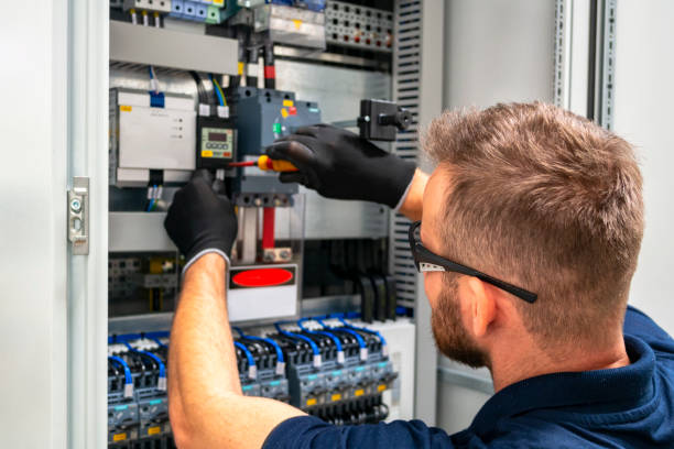 Best Affordable Emergency Electrician  in Braddock Hills, PA